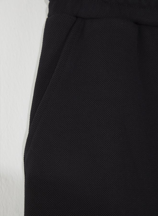 trendyol Black Regular Cut Textured 100% Cotton Shorts - Image 4