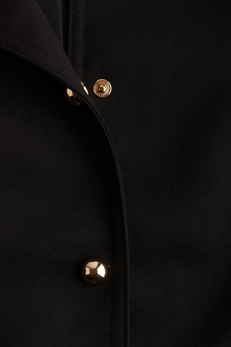 اتش اند ام جاكيت بتصميم قصير