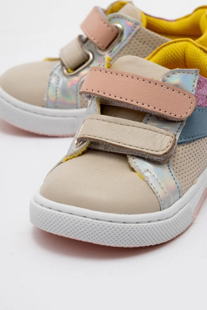 ام ان بي سي Girl Child Beige Genuine Leather Anatomical Casual Shoes
