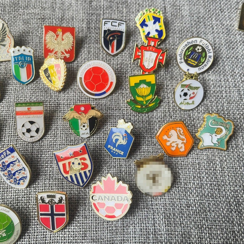شارة تذكارية معدنية لعشاق كأس العالم - Image 1