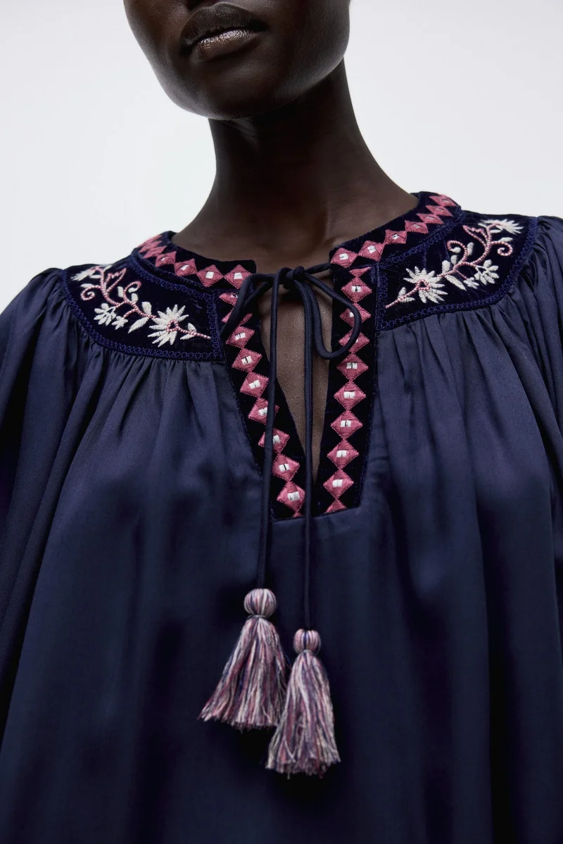 H&M Embroidered blouse