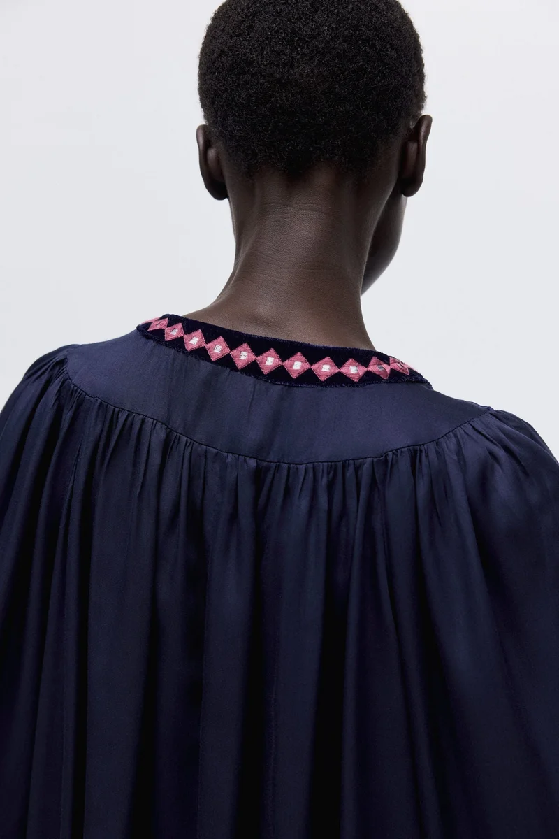 H&M Embroidered blouse