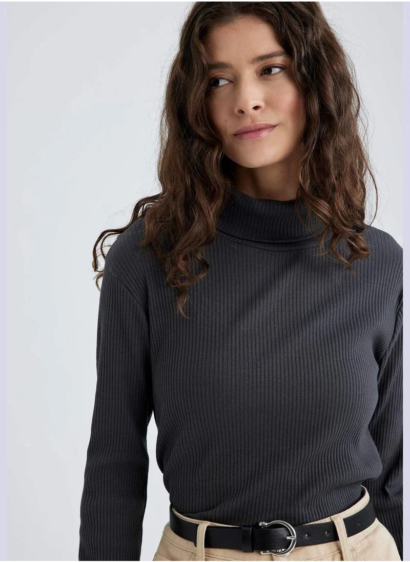 ديفاكتو Woman Knitted Long Sleeve T-Shirt
