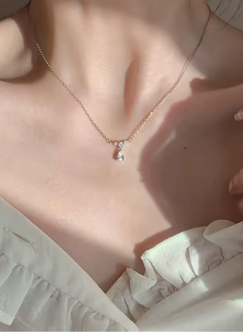 سيمهو قلادة فضية أنيقه - Image 1