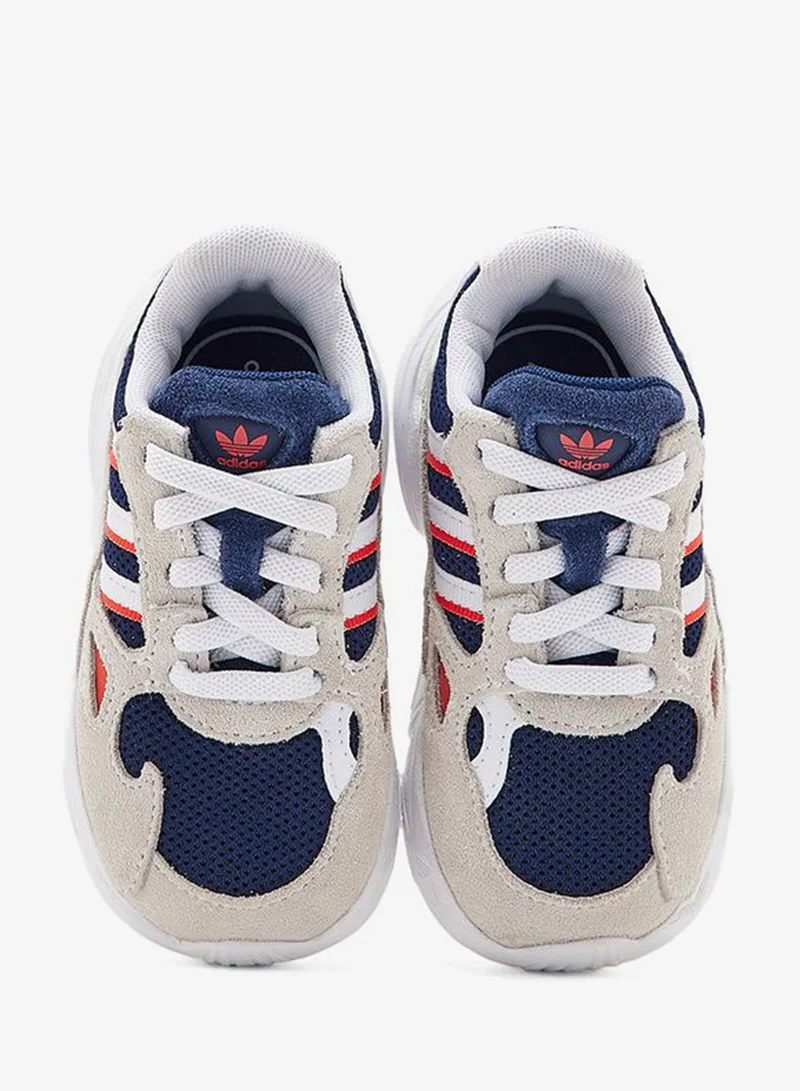 اديداس اوريجينالز حذاء فالكون إي إل آي