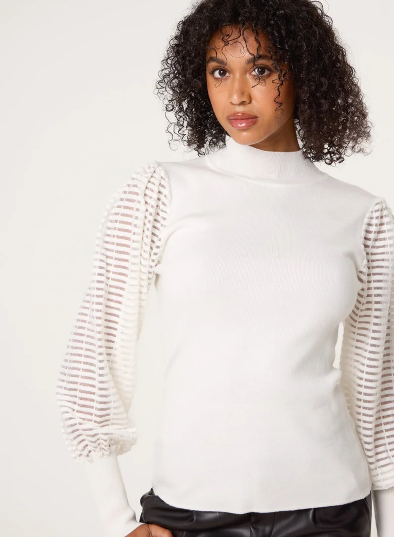 بلو فانيلا كنزة بأكمام طويلة وشبك شفاف