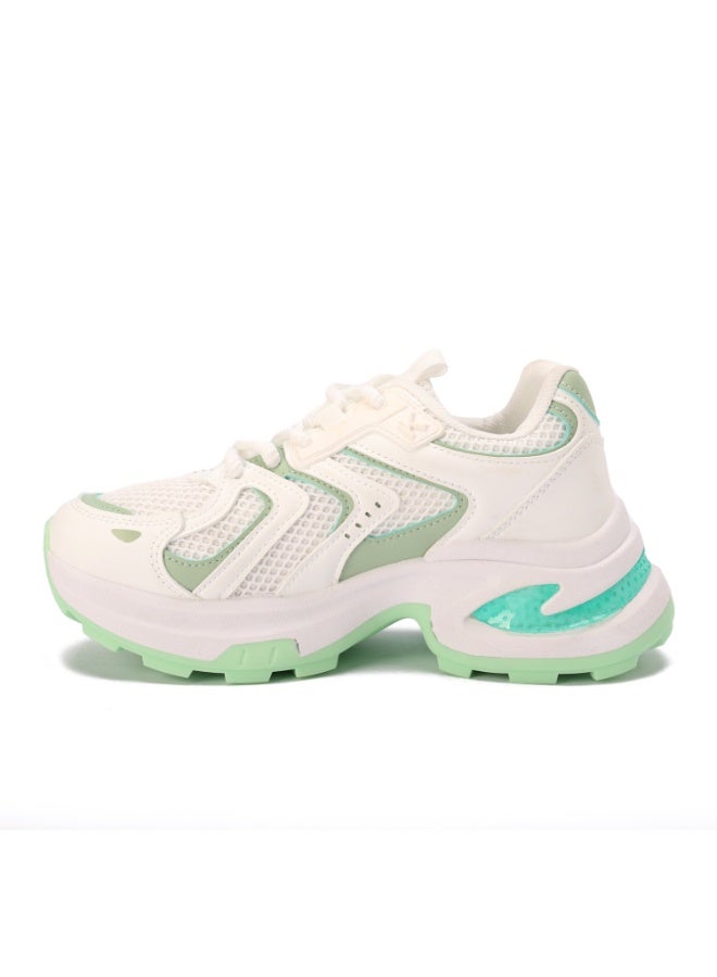 حذاء رياضي نسائي شبكي خفيف الوزن للأنشطة اليومية بنعل مريح - متوفر بألوان ومقاسات مختلفة - Image 3