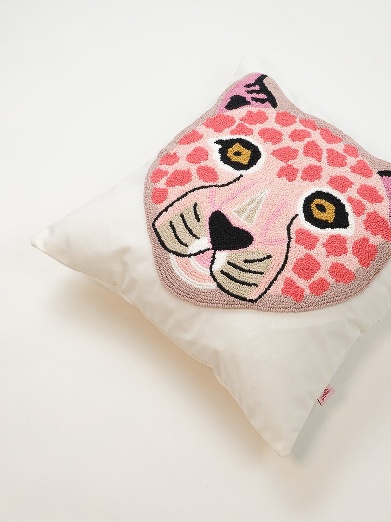 Galia Tasarım Galia Design Pink Leopard Punch Cushion Cover  - Image 3