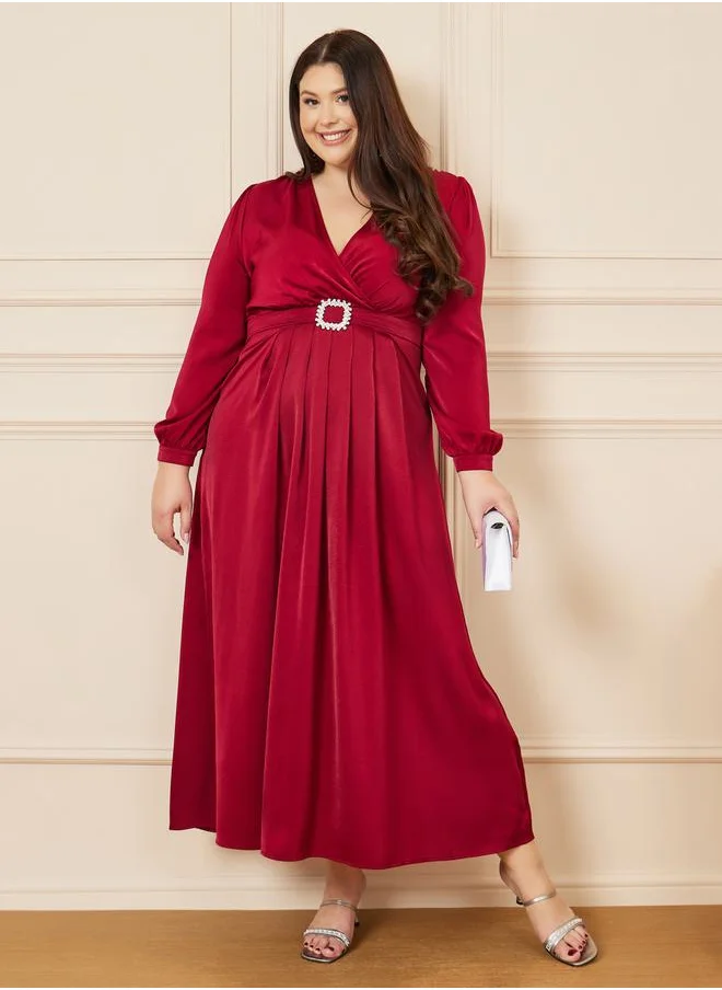 Styli Embellished Buckle Pleated A-Line Maxi Dress