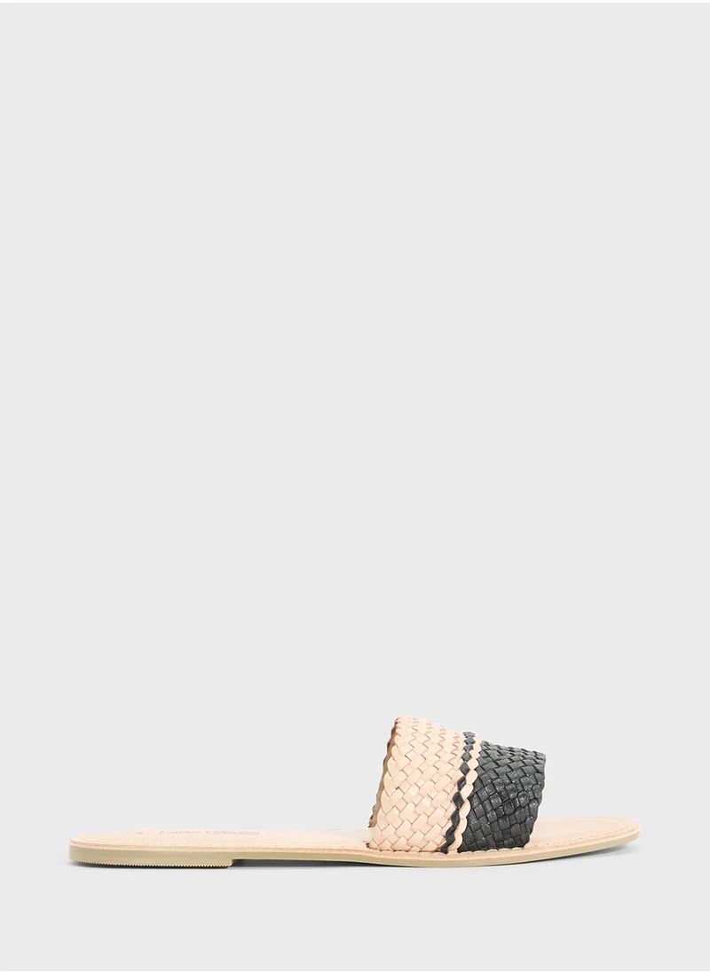 ايلا Striped Summer Flat Sandal