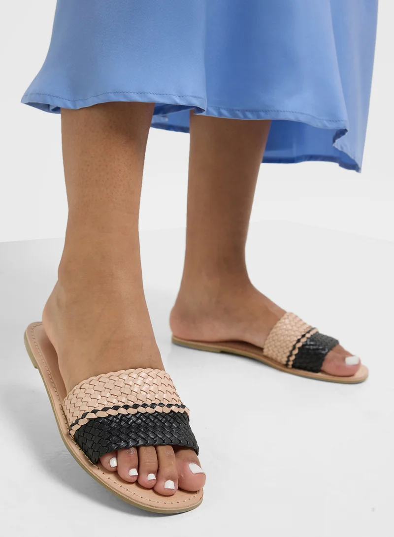 Leather Collection BLACK Striped Summer Flat Sandal for Women | Best Price UAE