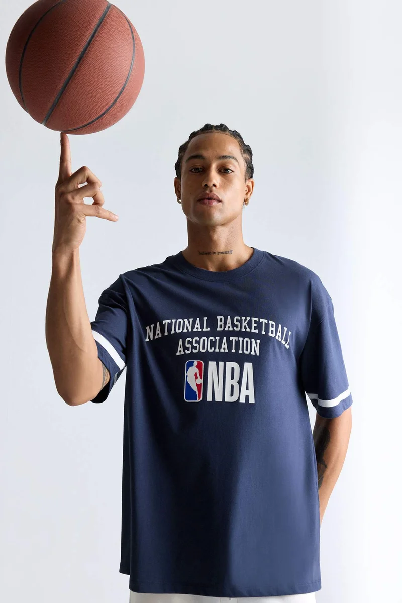 ديفاكتو DeFactoFit NBA Wordmark Oversize Fit Crew Neck T-Shirt