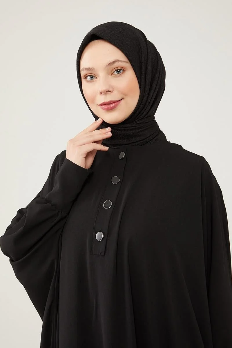Levidor Black Button Detailed Abaya