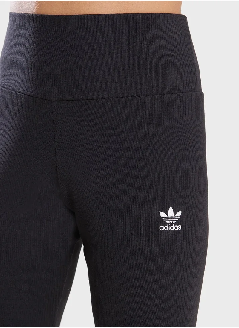 adidas Originals Essentail Ribbed Shorts