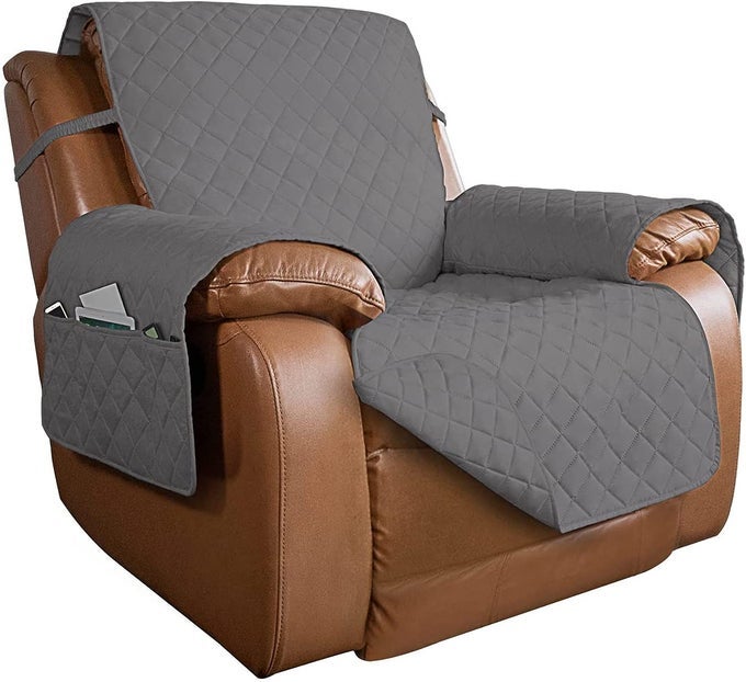 REVERSIBLE QUILTED SOFA COVER WATER RESISTANT SLIPCOVER FURNITURE PROTECTOR WASHABLE COUCH COVER WITH NON SLIP AND ELASTIC STRAPS FOR KIDS DOGS PETS OVERSIZED RECLINER GRAYGRAY