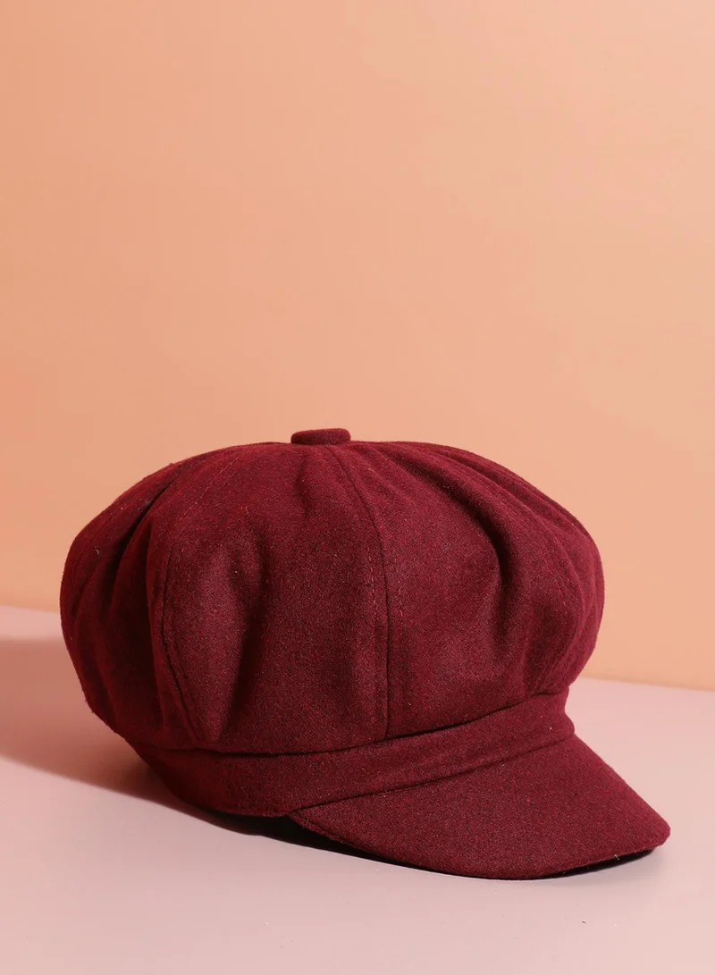 صوص هاوت قبعة نيوزبوي كلاسيكية بلون عنابي سادة