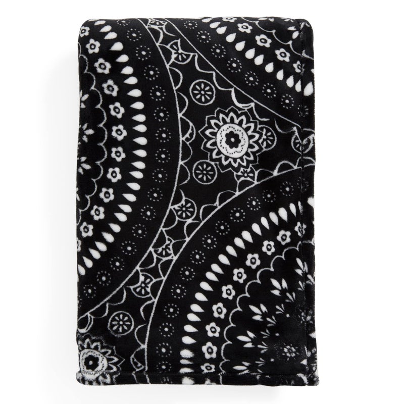 Vera Bradley Women'S Fleece Plush Throw Blanket  Black Bandana Medallion  80 X 50 - Image 2