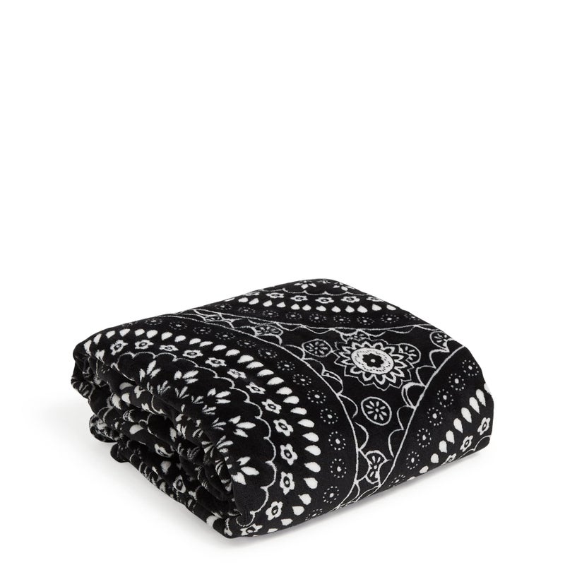 Vera Bradley Women'S Fleece Plush Throw Blanket  Black Bandana Medallion  80 X 50 - Image 1