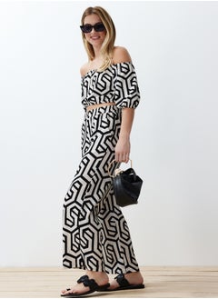 trendyol Black and White Off the Shoulder Set  - Image 3