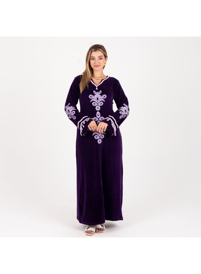 زيكوتكس  عباية نسائية طويلة قطيفة مطرزة من زيكوتكس باللون البنفسجي الداكن - Image 1