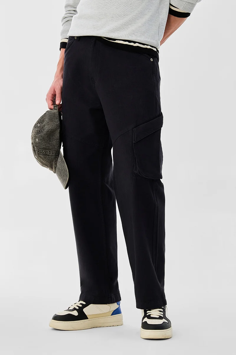 SNITCH Black Solid Loose Fit Streetwear Cargo
