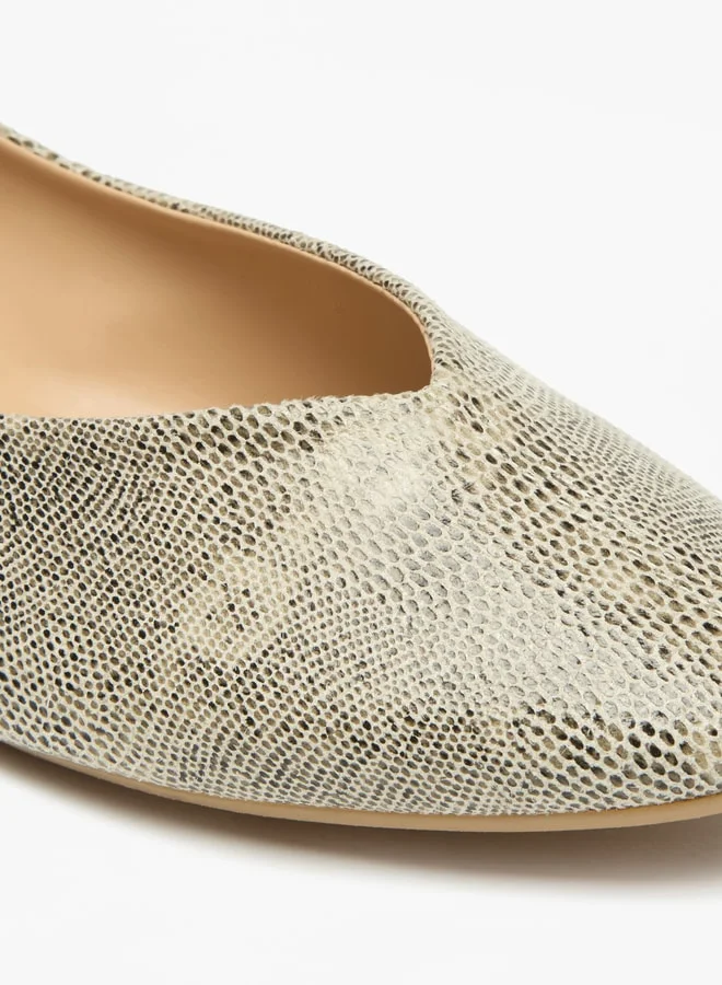 فلورا بيلا من شو إكسبرس Textured Slip-On Ballerina Shoes