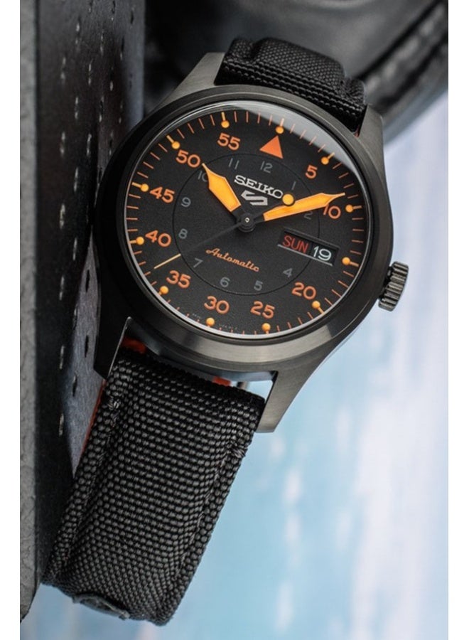 Seiko ساعة سيكو 5 سبورت الأوتوماتيكية SRPH33K1، 39.4 مم قرص أسود، علبة من الفولاذ المقاوم للصدأ وحزام نايلون أسود، مقاومة للماء حتى 100 م - Image 1
