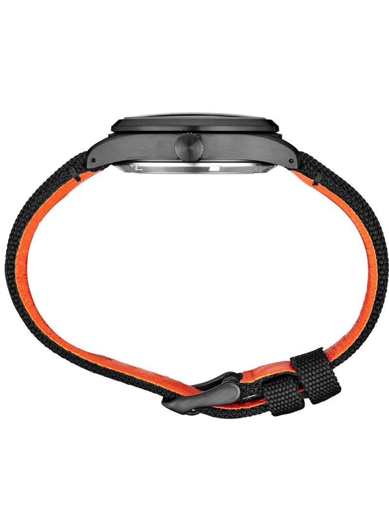 Seiko ساعة سيكو 5 سبورت الأوتوماتيكية SRPH33K1، 39.4 مم قرص أسود، علبة من الفولاذ المقاوم للصدأ وحزام نايلون أسود، مقاومة للماء حتى 100 م - Image 3