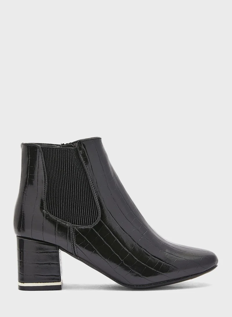 NEW LOOK Block Heel Chelsea Boots