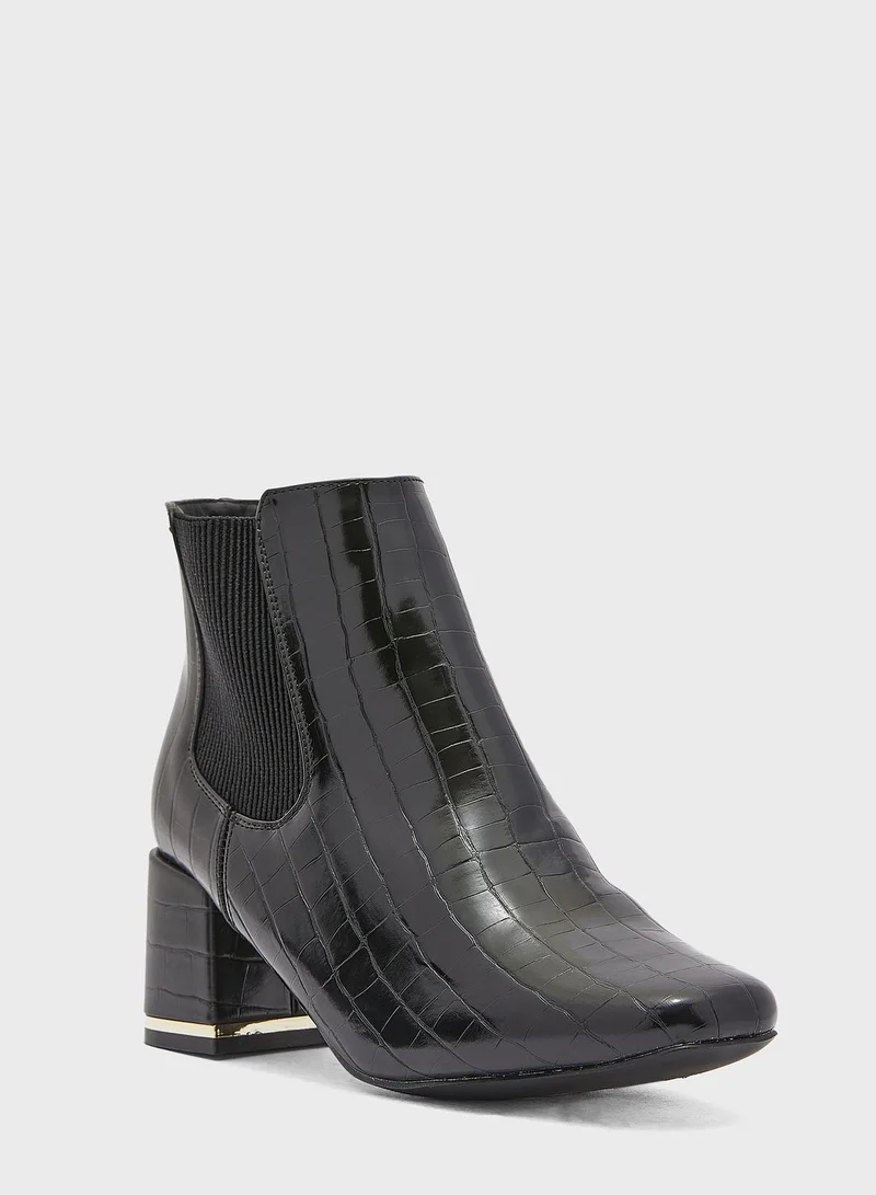 NEW LOOK Block Heel Chelsea Boots