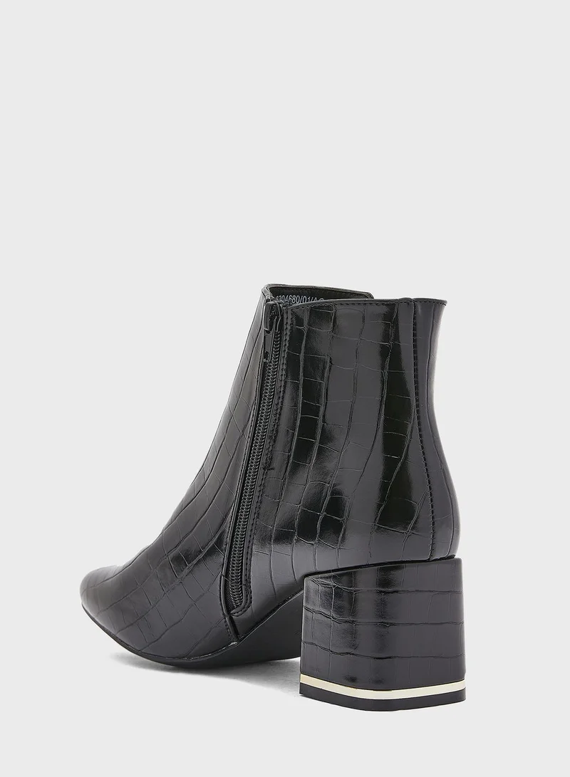 NEW LOOK Block Heel Chelsea Boots
