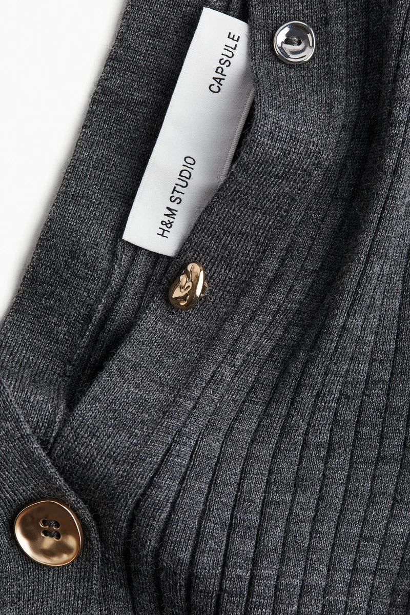 اتش اند ام كارديغان صوف مزوّد بزر عملي