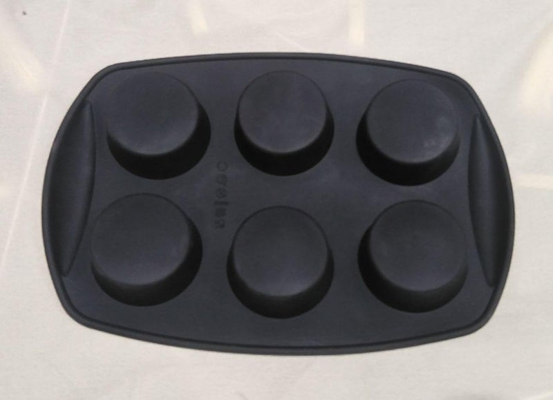 Black Silicone Muffin Tray - Thermal-Resistant Baking Mold with Flexible Structure, Dishwasher Safe, No Sticking, Perfect for 6 Cupcakes at Once - Image 5