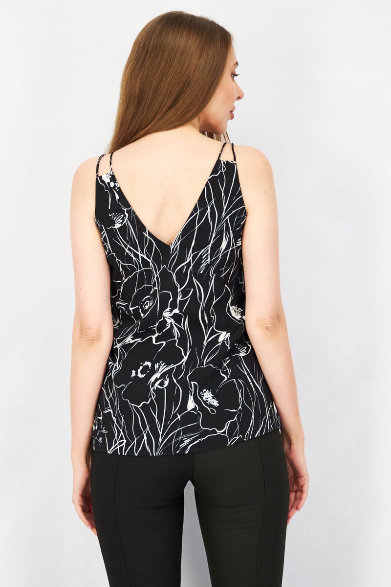 ESPRIT تي شيرت بلا أكمام على شكل حرف V للنساء، أسود - Image 3