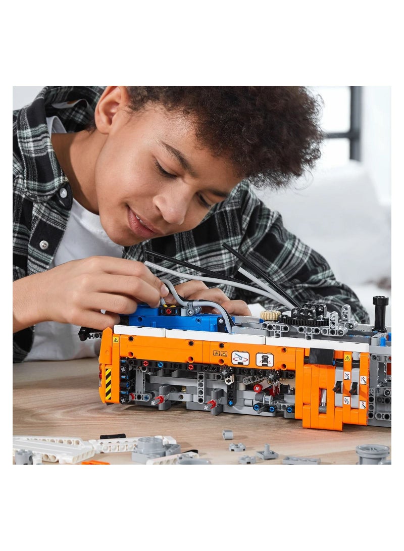 LEGO - Technic Heavy Duty Tow Truck 2017 Pieces - 42128 - Image 3