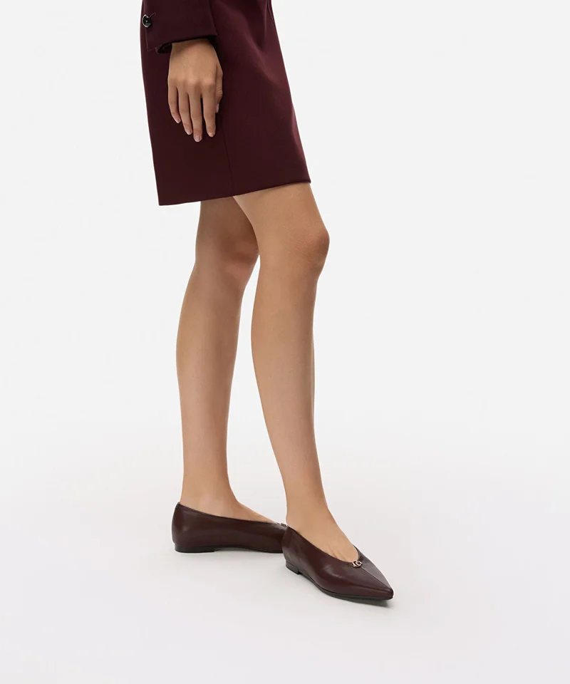 ابيكول Pointed-Toe Leather-Effect Flats