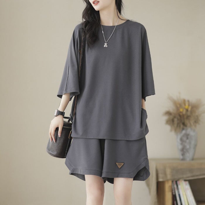 200kg plus size Womens suit Summer New Short-sleeved Top Loose Retro Casual Shorts Womens Two-piece Set Dark gray - Image 1