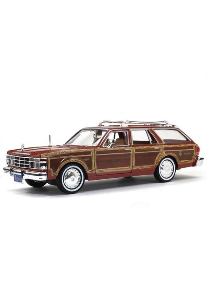 Motormax 1979 Chrysler LeBaron Town & Country Die-Cast Model Car â€“ 1:24 Scale - Image 1