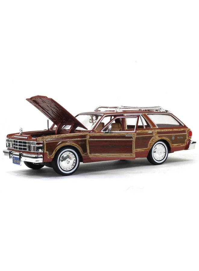 Motormax 1979 Chrysler LeBaron Town & Country Die-Cast Model Car â€“ 1:24 Scale - Image 4