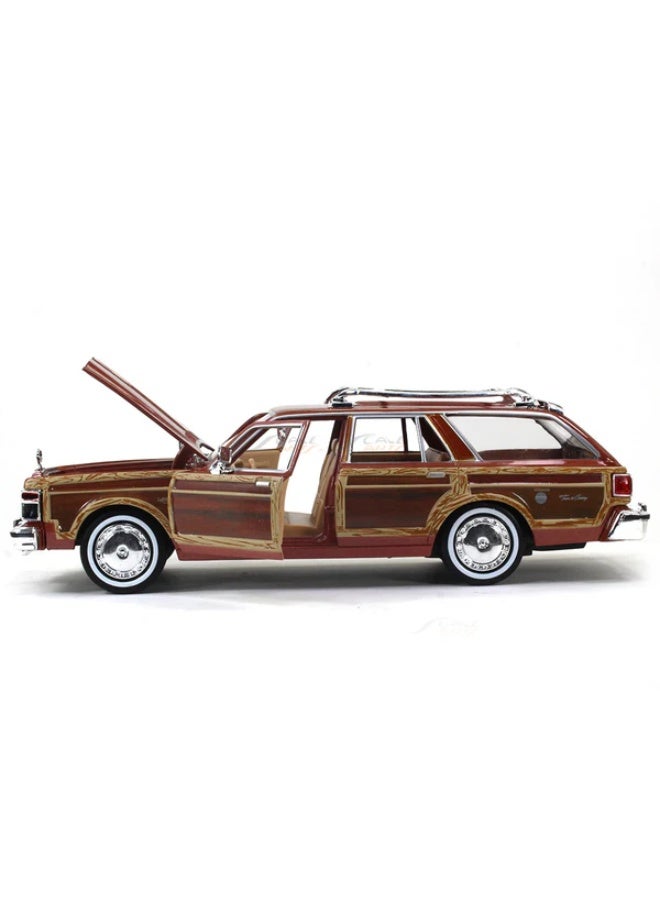 Motormax 1979 Chrysler LeBaron Town & Country Die-Cast Model Car â€“ 1:24 Scale - Image 5