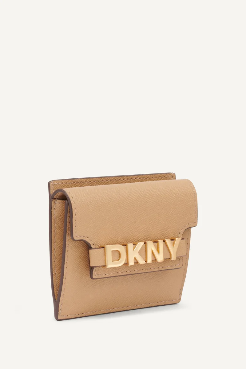 د ك ن ي Avril Cardcase