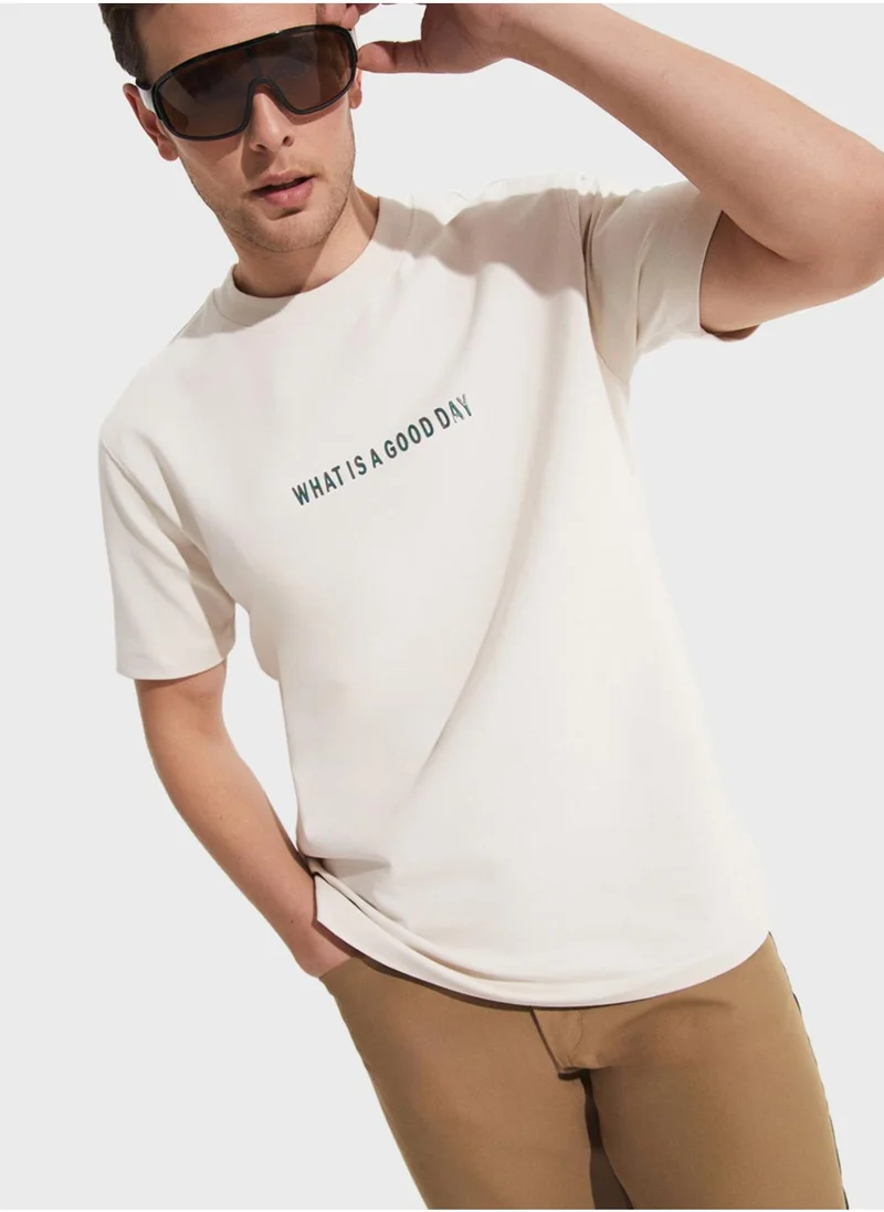 JUNE Printed Crew Neck T-Shirt