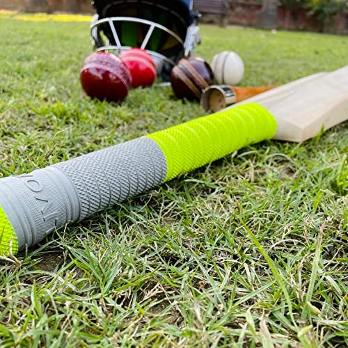 LIVOX Comfortable fit Cricket Bat Rubber Grips For Better Shock Absorption Ultra Tacky (Pack of 6) - Image 3