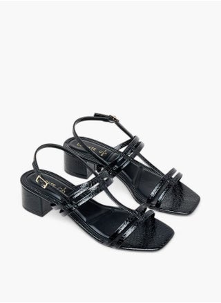 Women's Textured Strap Sandals with Block Heels and Buckle Closure - pzsku/Z16396059001C0DE67EB6Z/45/_/1738592124/9942fc94-f05f-4d22-bfc7-a3669d75de09