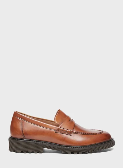 سيليست Formal Slip Ons
