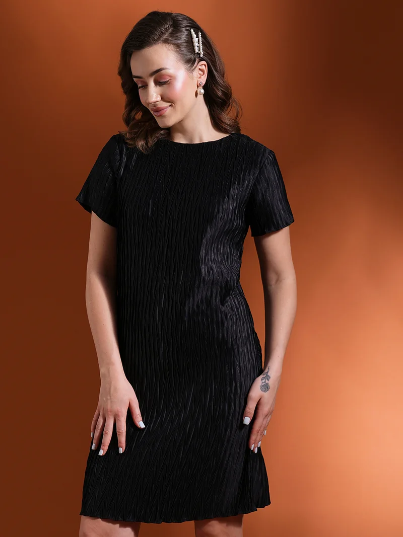 جلو باص فستان جلوبس نسائي بقصة ضيقة وياقة مستديرة وأكمام قصيرة بنسيج ذاتي