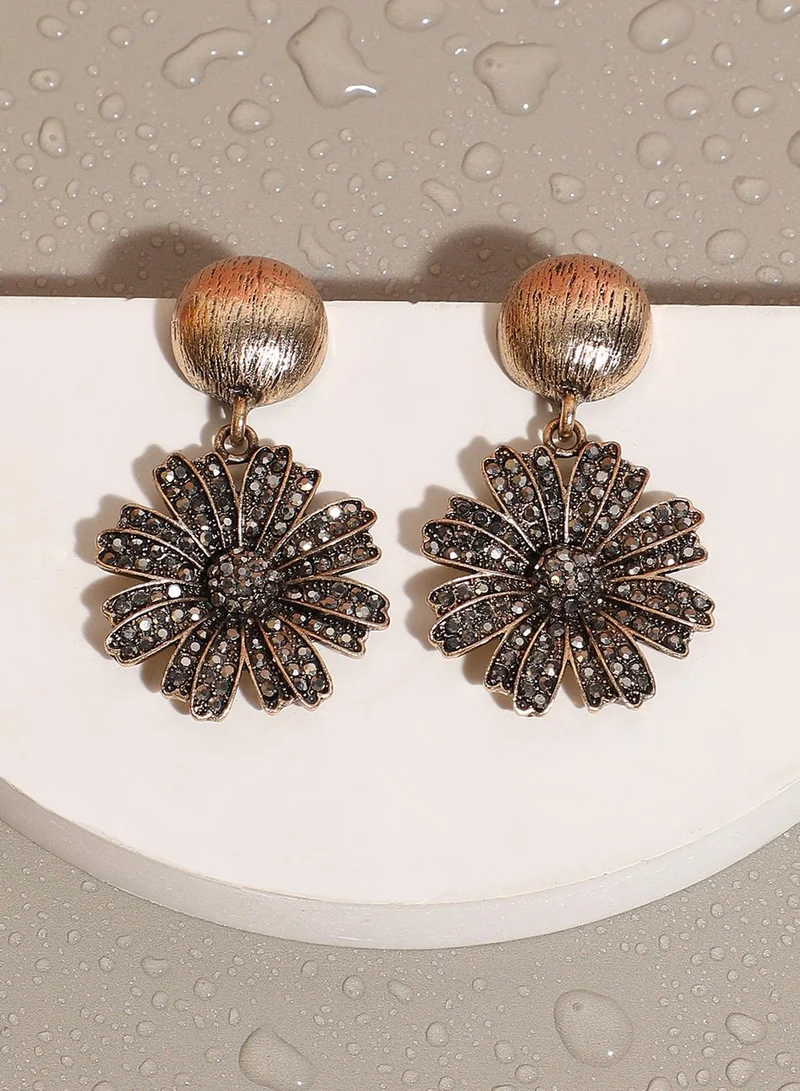 SOHI Daisy Artificial Drop Earring Jewellery