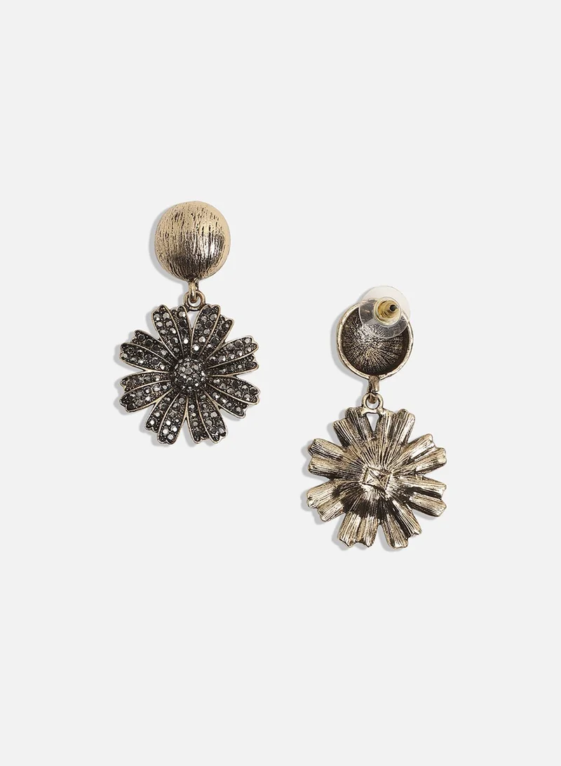 SOHI Daisy Artificial Drop Earring Jewellery
