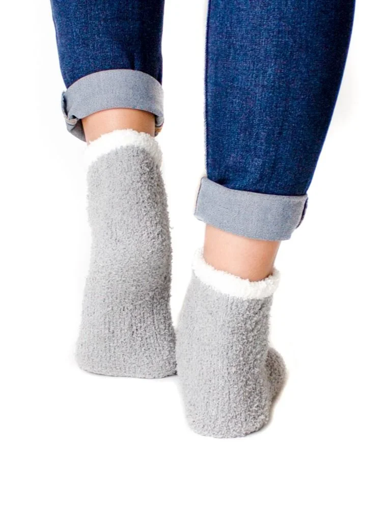 Prickly Pear Grey and White Ribbed Cozy Slipper Socks, Womens, One Size Fits Most