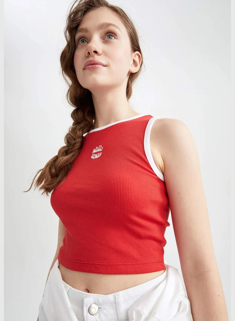 DeFacto Fitted Sleeveless Minimal Print Vest